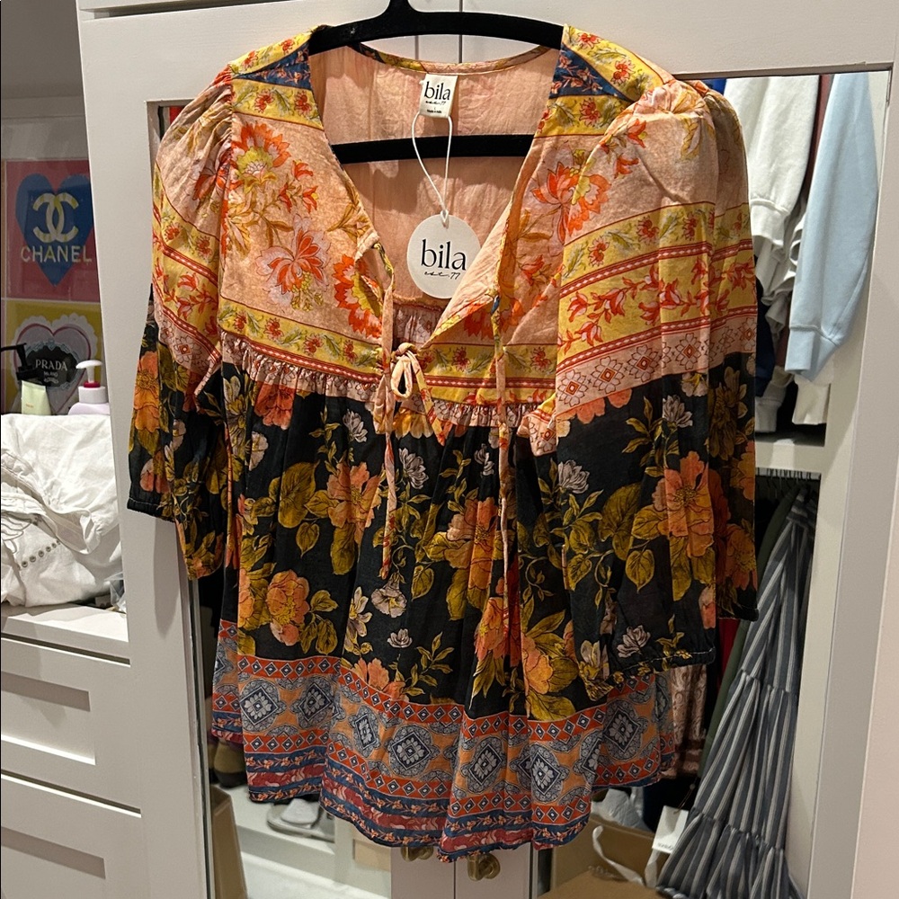 Bila Multicolor Floral Blouse